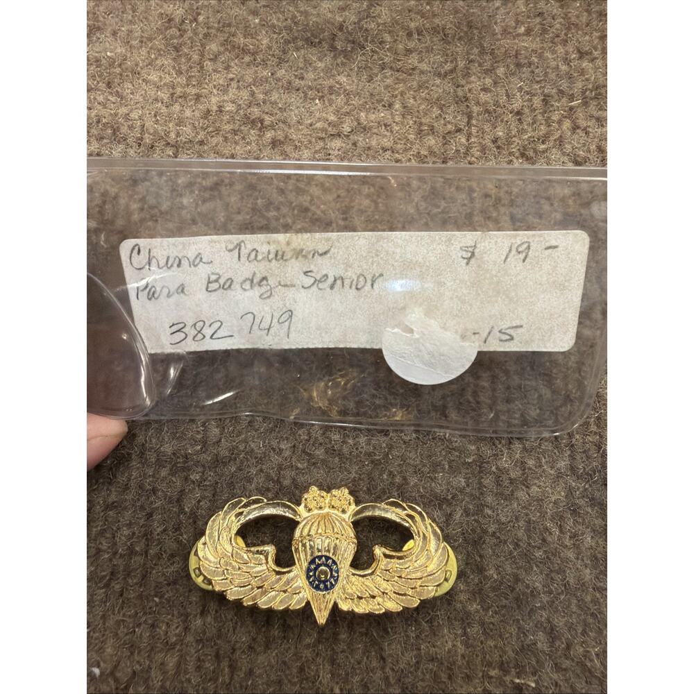 Vintage Chinese Army Airborne paratrooper jump wings badge VERY RARE